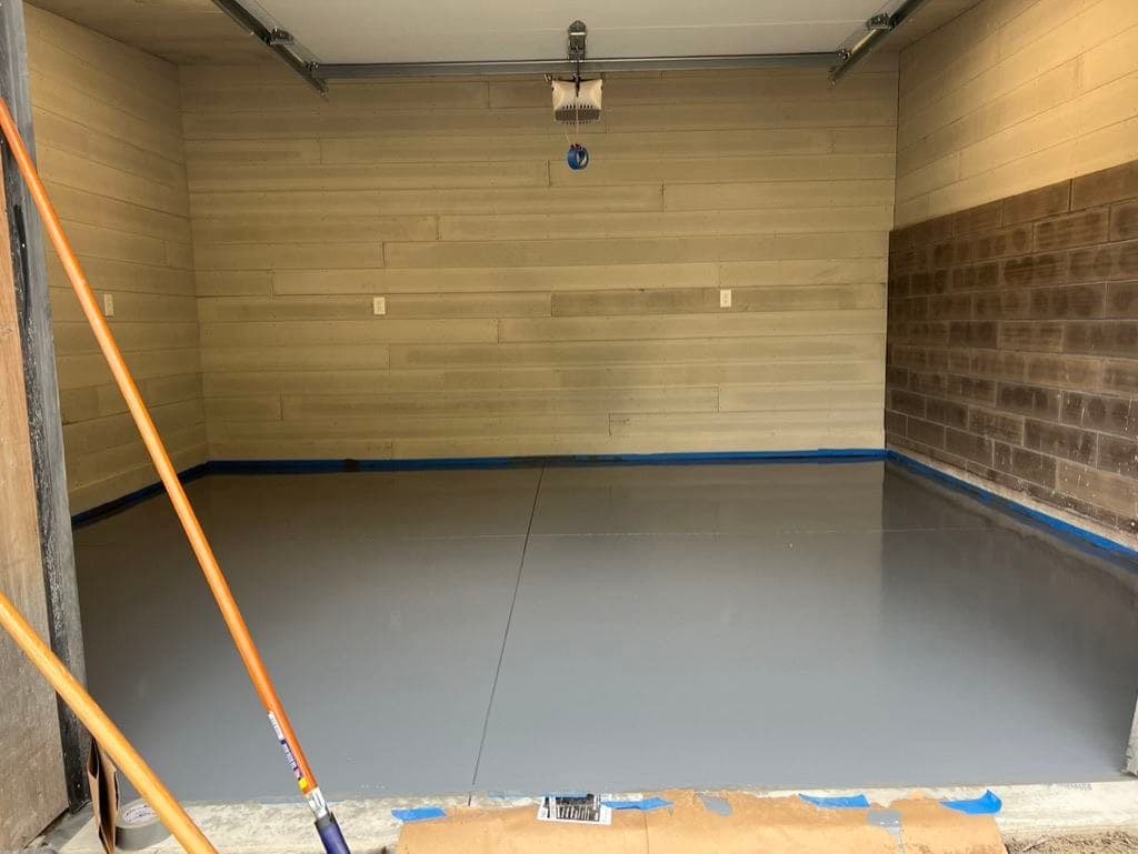 Solid Color Epoxy Garage — photo 2