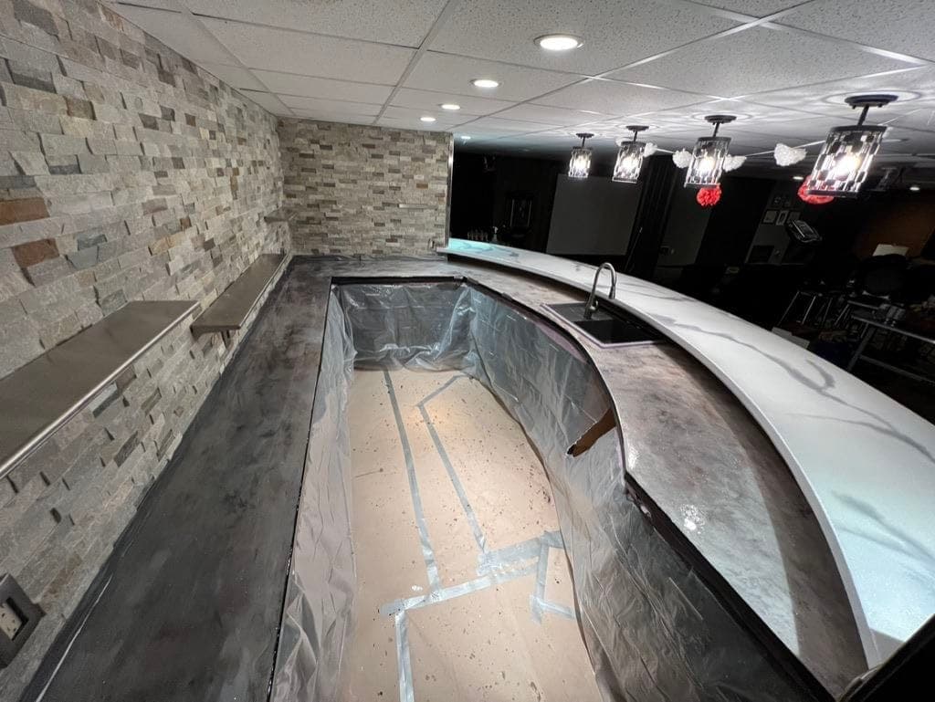 White Marble Metallic — Living Space — photo 3